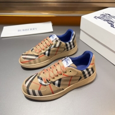 Burberry Low Shoes